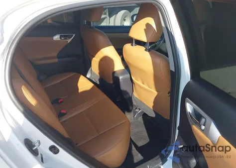 2013 Lexus Ct 200H из США, поврежденный, VIN JTHKD5BH1D2157218